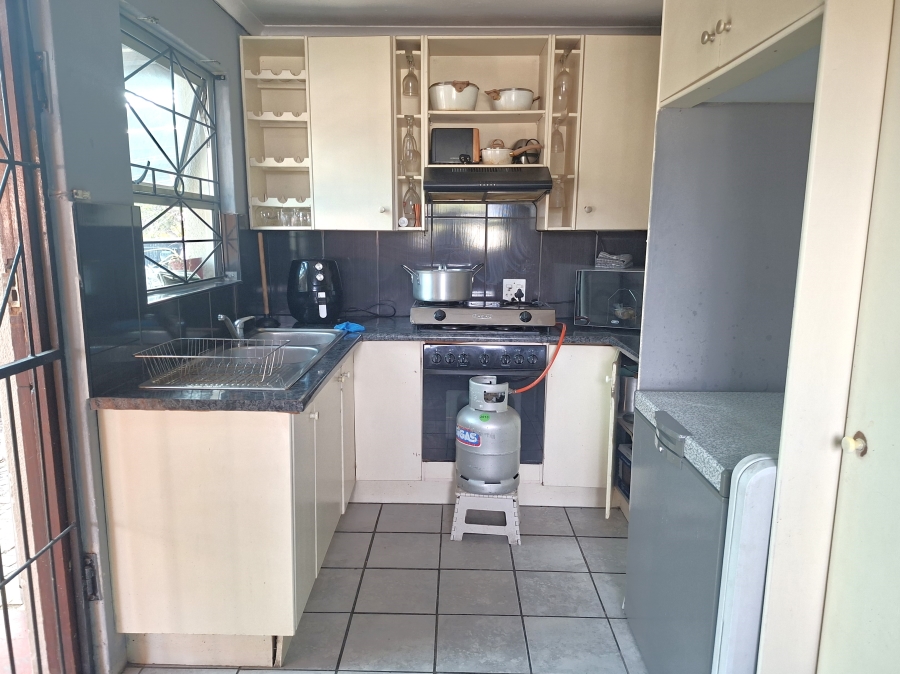 3 Bedroom Property for Sale in Bell Glen Western Cape